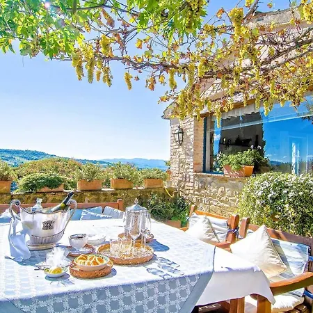 Βίλα Azzurra Τόντι